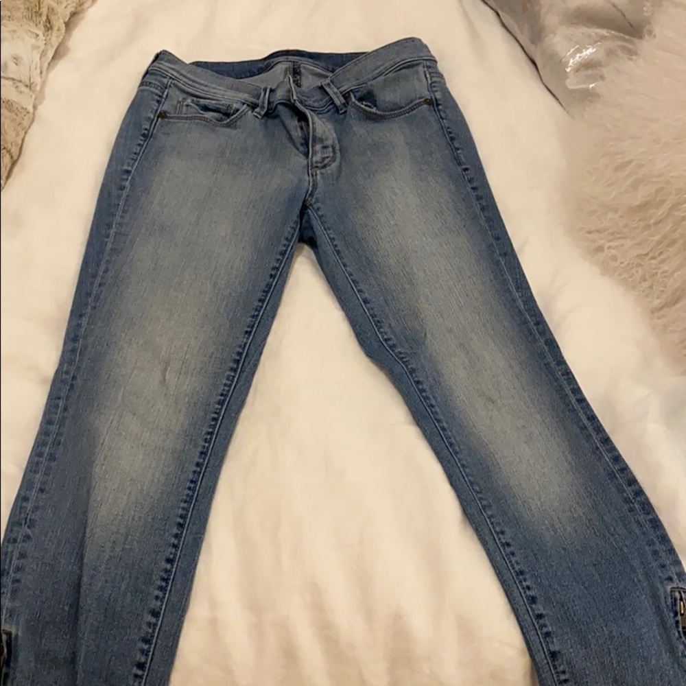 Loft light wash ankle length denim with ankle zip
